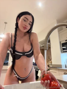 A good wife cooks food for her husband doesnt she but you have to hold part 1