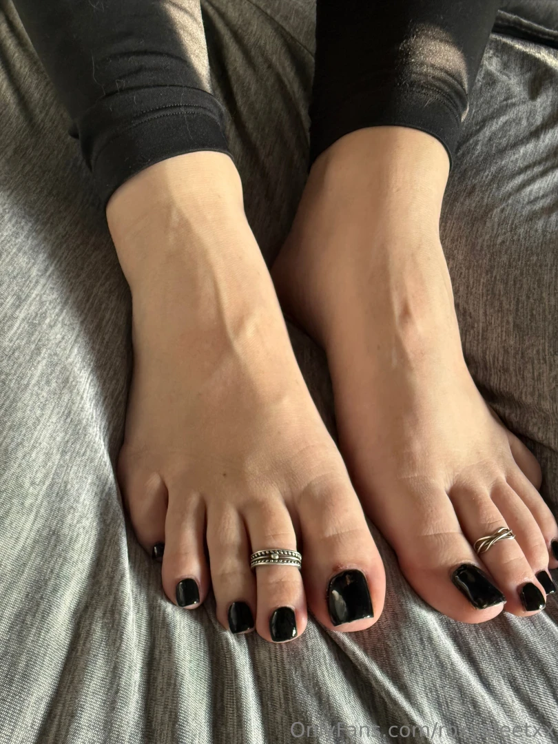 Who likes my new nails part 10 