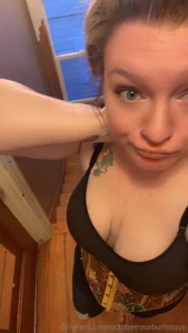 Got a few days to finish the rest of this costume but i am very very