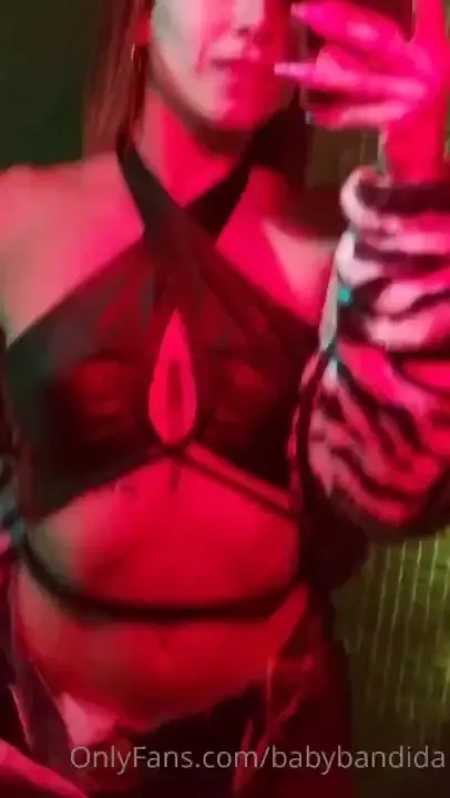 Always sexy for drinks 