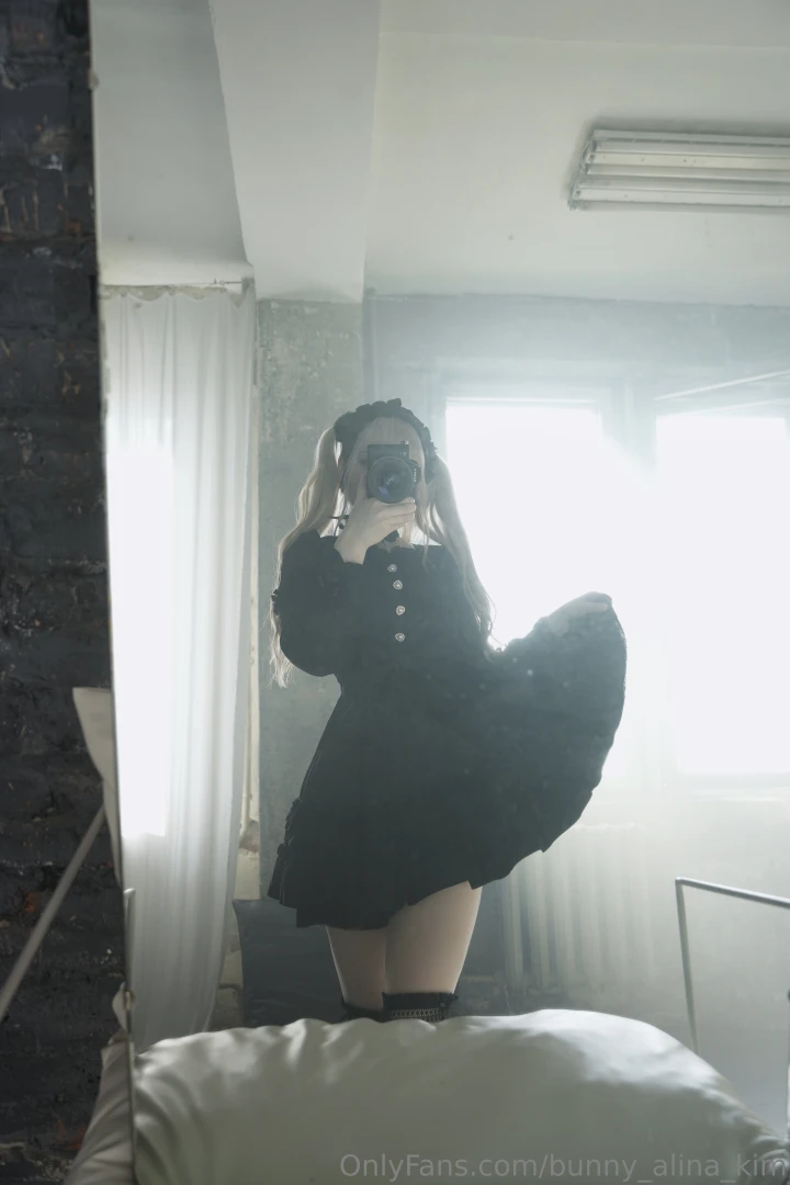 Do black outfits look good on me 