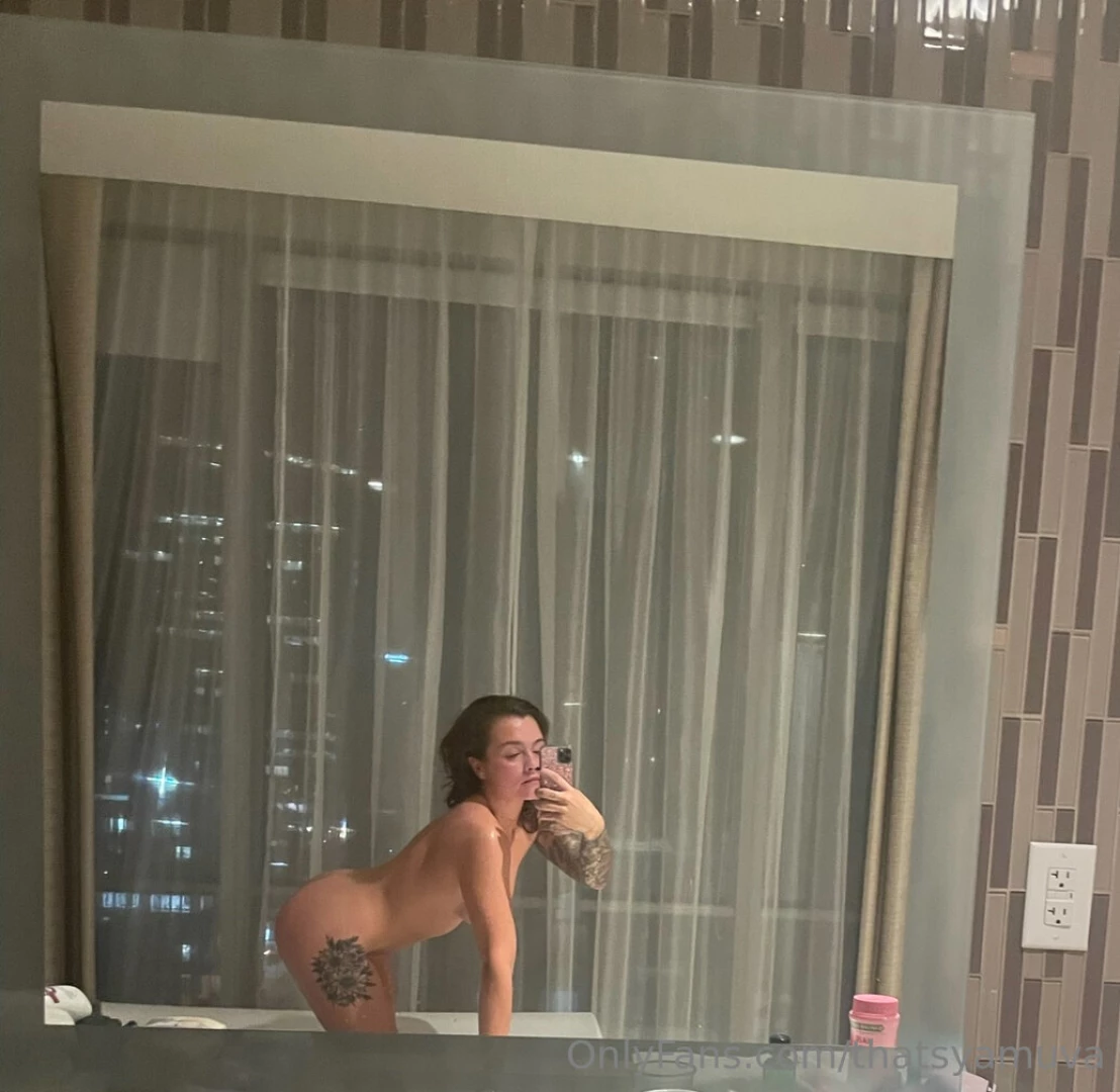 Mirrors are my favorite 