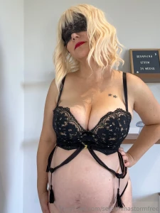 Another day of trying on pre-pregnancy lingerie this one has tassels