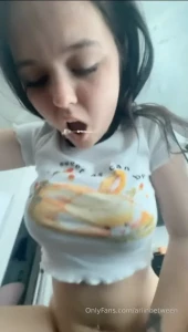 Got my pussy pounded sooo fucking hard yesterday he stretched my pussy
