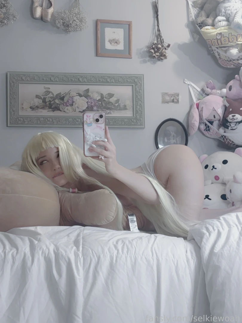 Dare you to jerk your pretty cock to these 3 photos of meeeee p please part 1 