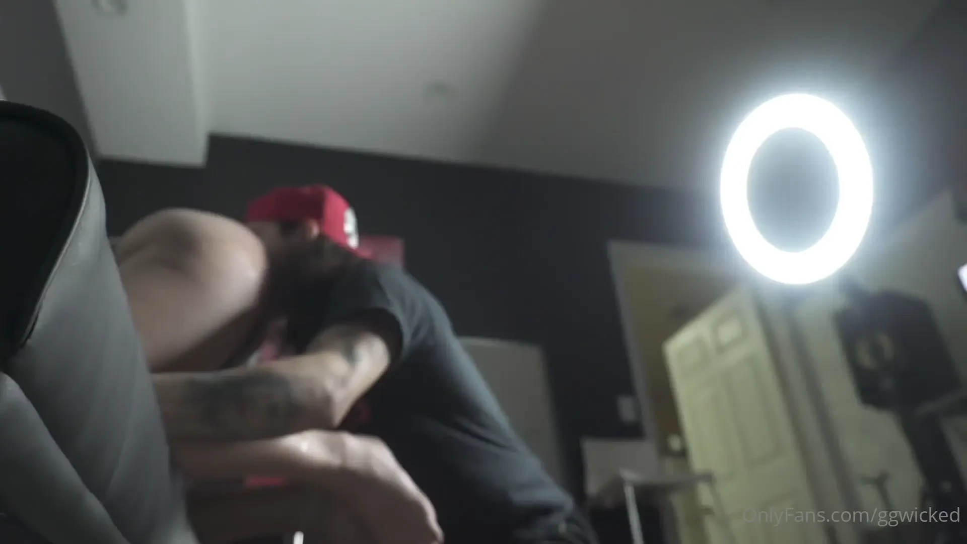 She s 6 3 just sent this full 20 min video with this sexy trans girl 