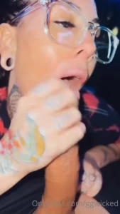 New just sent this full 16 min video getting sucked off in a home