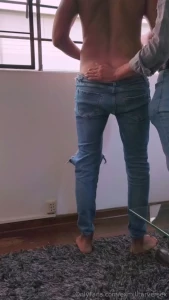 El pintor se puso cachondo y le di su buen pago kaelstarx
