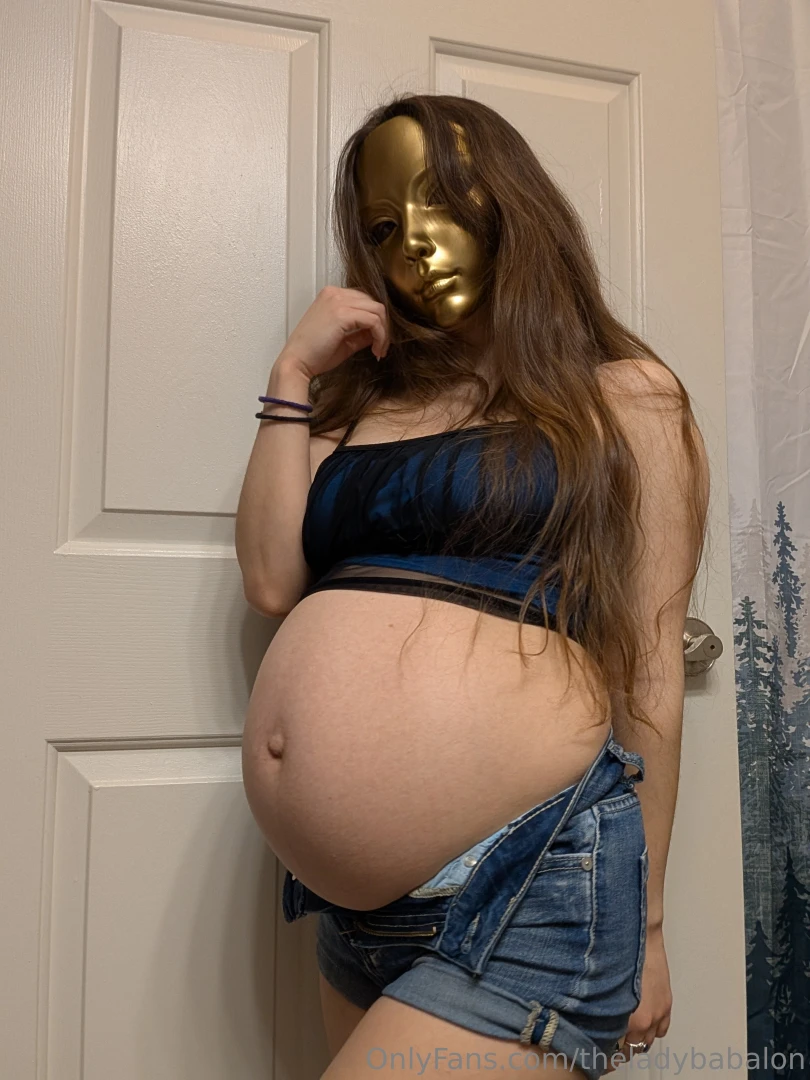 Used to be one of my favorite outfits haha part 10 