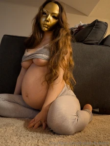 What would you do if you saw me under your bed part 4