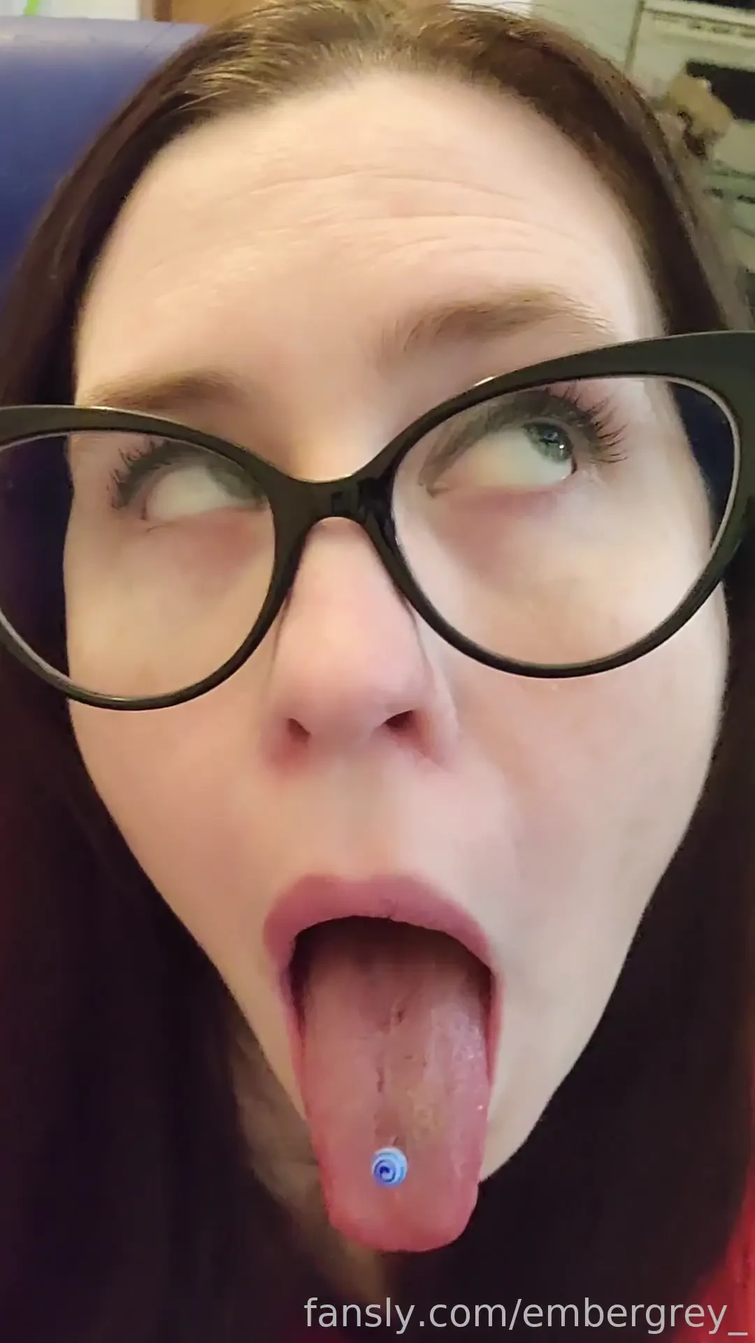 I d love it if you filled my mouth milf glasses face tonguering tongue 