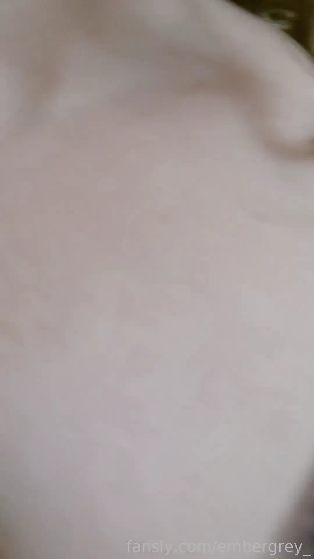 Feeling a bit extra thirsty today hugeboobs hugetits bigboobs bigtits 