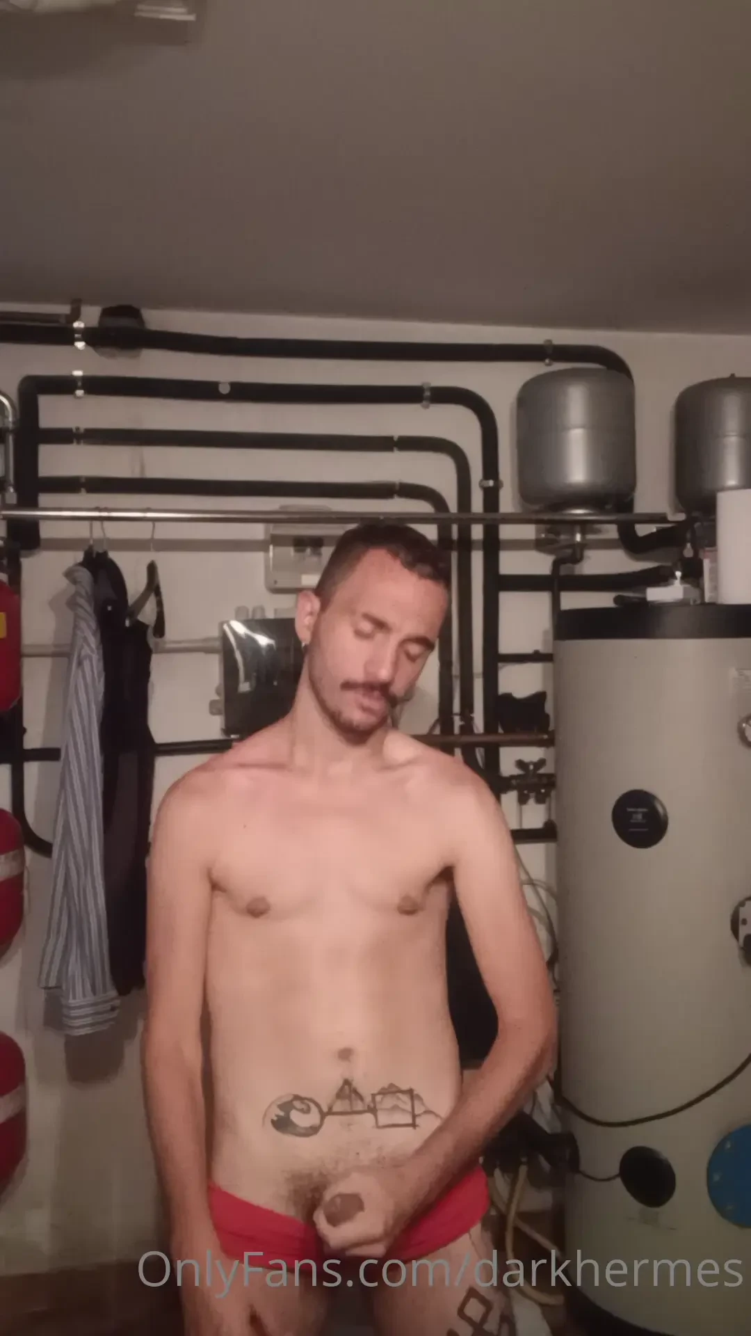 So horny between 1 00 and 3 00 a m part 1 