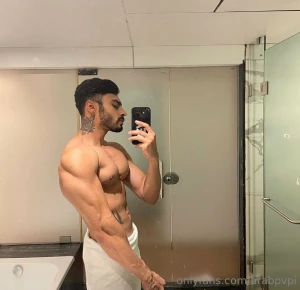 Hotel room selfies part 1