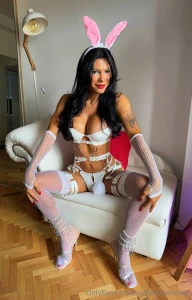Exclusive pack where my naughty side is unleashed i m your sexy bunny