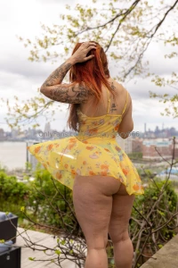 Flirt mode activated by sunshine and skyline views