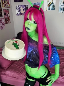 Its my birthday todayyy ___ and i just wanted to say something real