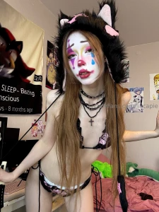 I might look goofy but i m really just here to make you beg still part 3