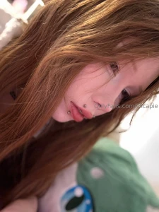 Heloww _ wanna be lazy in bed with me part 7