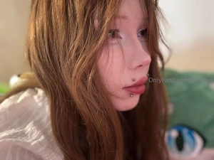 Heloww _ wanna be lazy in bed with me part 8