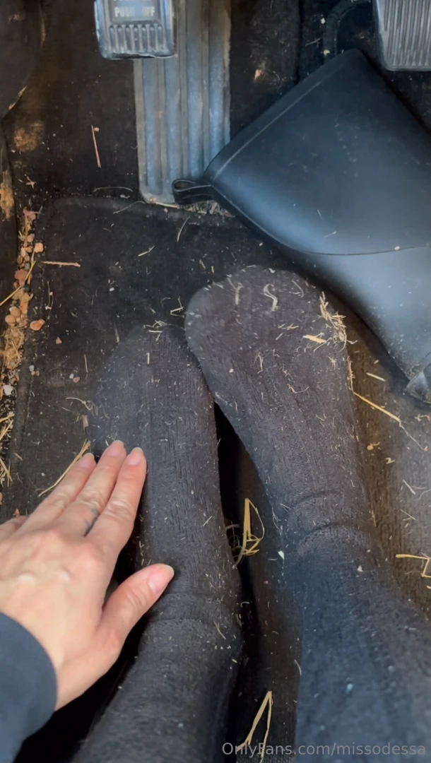 Seems like the dirty little foot sock sluts are out of the woodworks 