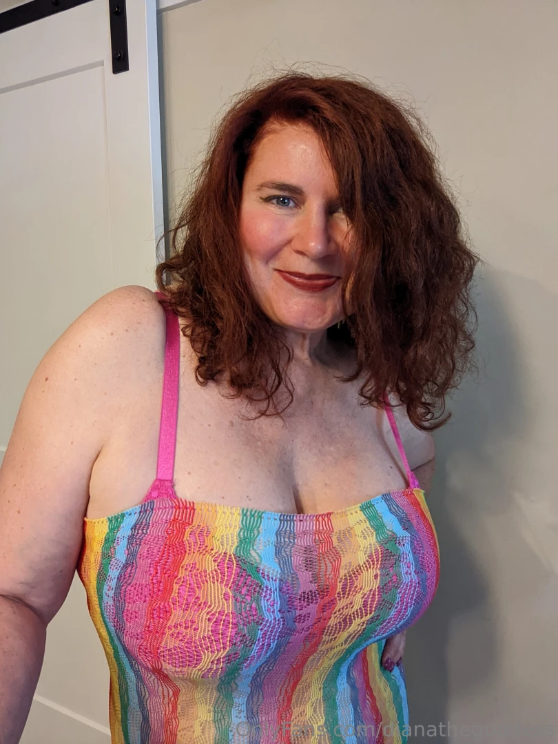 Mmmm cum taste the rainbow 