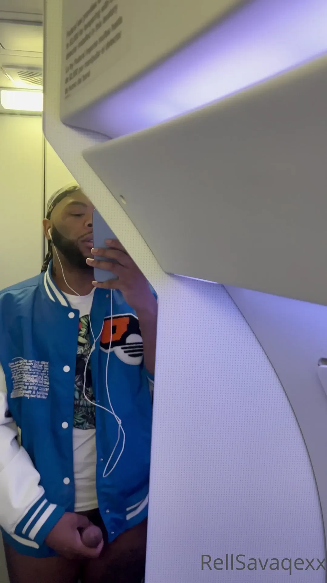 You sucking dick on the plane 