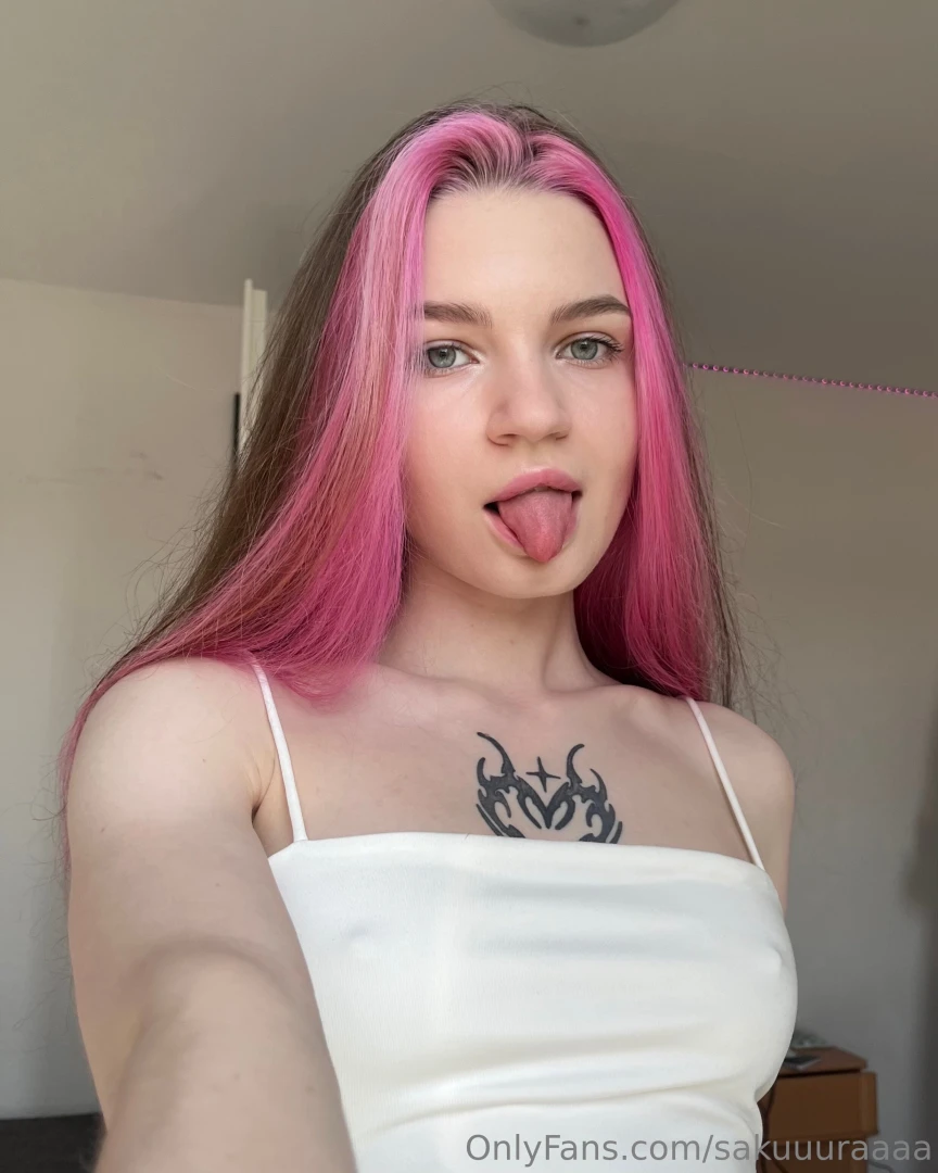 Anime lover with a head full of dreams 