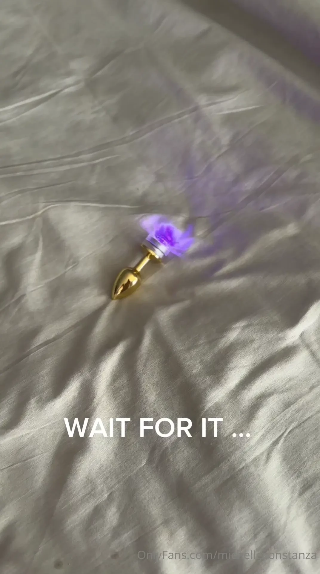 New video want to see how i play with my ass baby dm me 