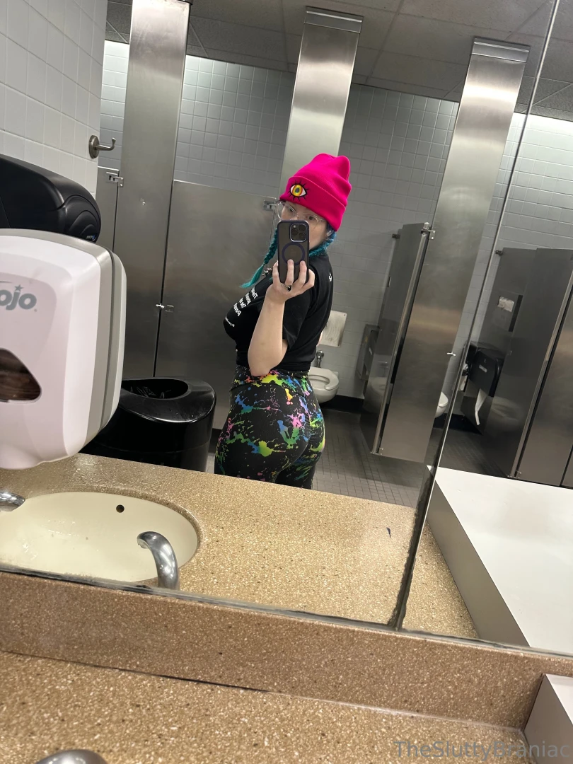 Enjoy these airport shots on my journey 