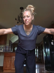 Titty tuesday part 1432