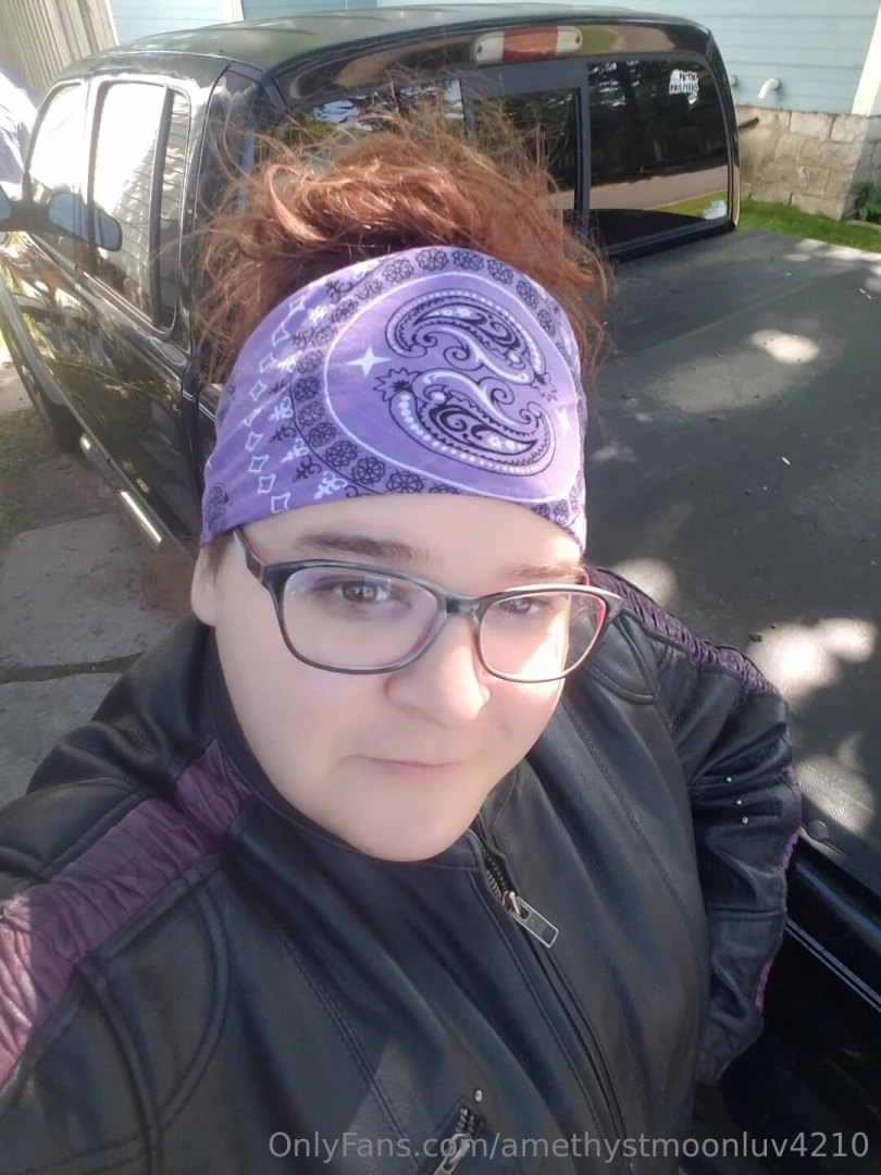 Pictures of me part 1 