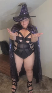 Come into the witch s lair i ll keep you ensnared in my bed with a