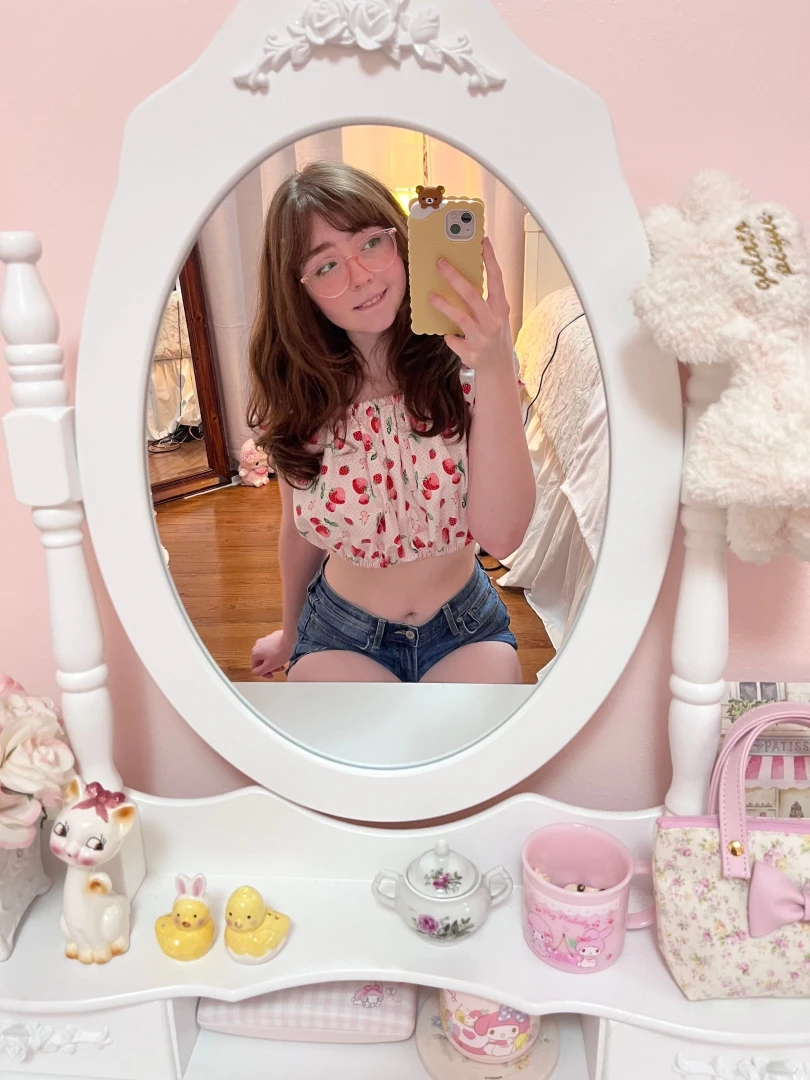 Good morninggggg everyoneee do u guysss likesss my outfittt part 5 