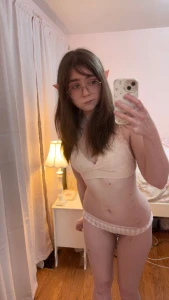 I got cuteee elf ears and toook photos part 6