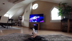 Watching porn with me is more fun