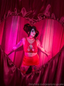 Old habits die hard i can t ever resist turning into my favorite lady