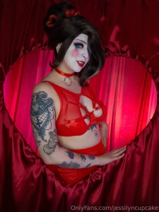 Old habits die hard i can t ever resist turning into my favorite lady part 15