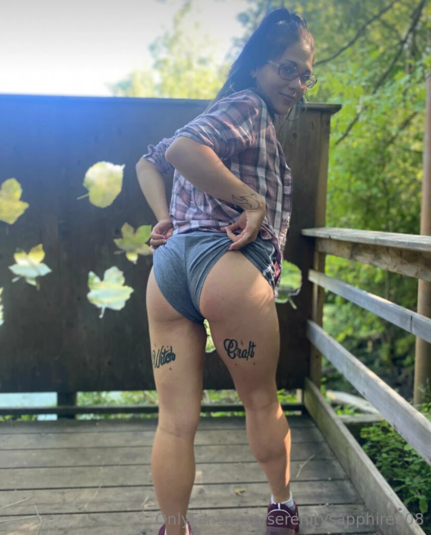 Swipe to see some more booootaaayyy 