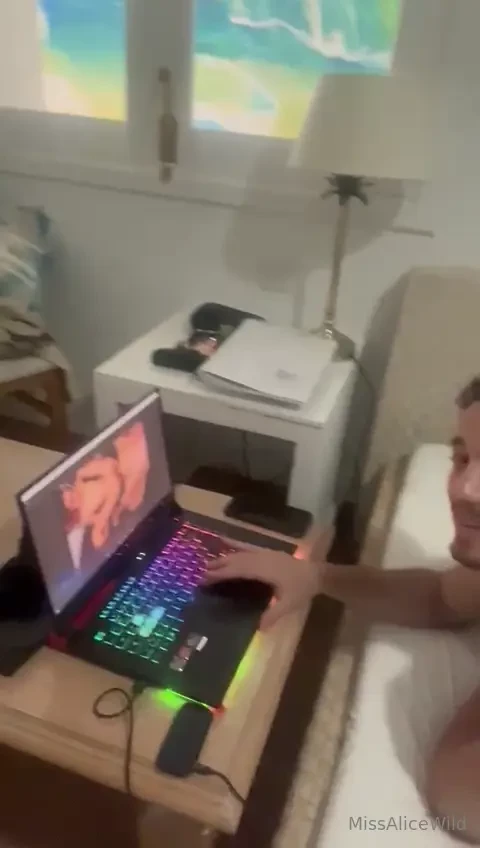 Je te laisse deviner la suite i ll let you guess the rest 