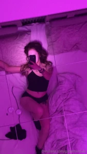 I need company now tarviin seuraa nyt