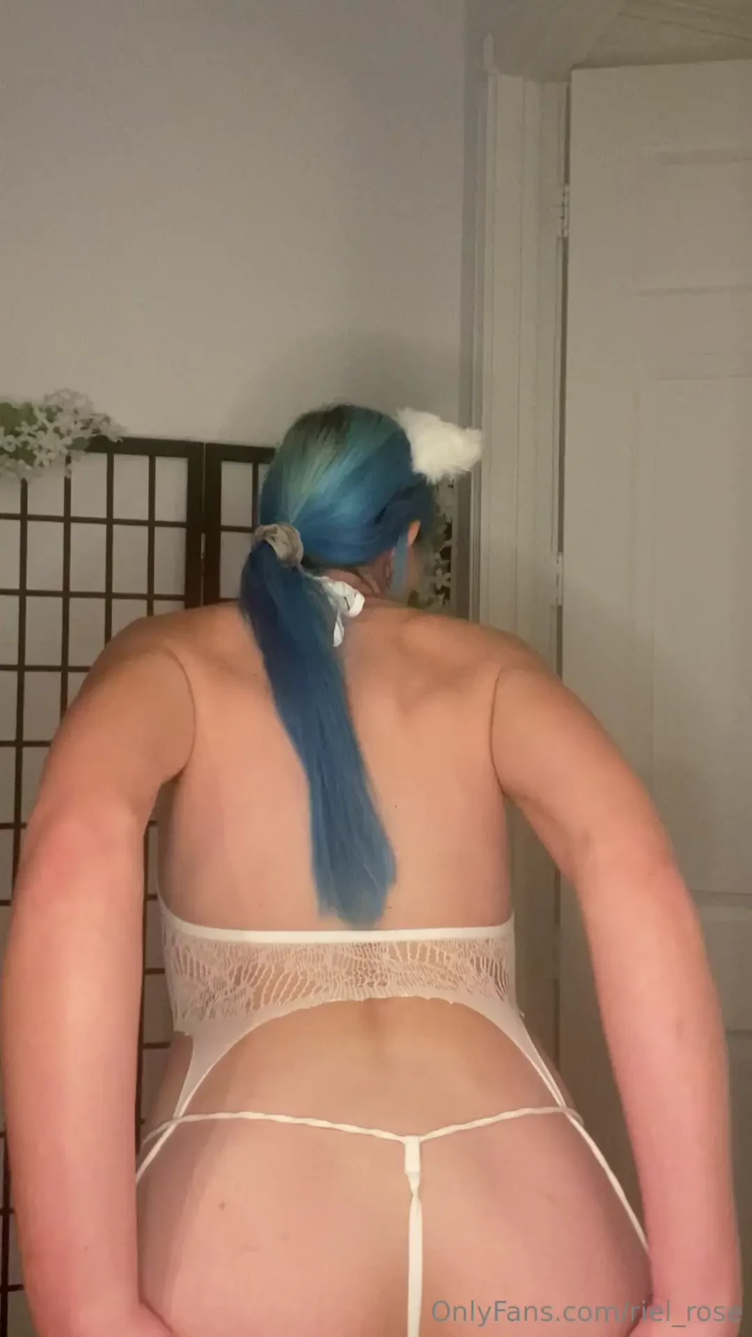 Grinding pov booty shaking grinding and teasing to make your cock 