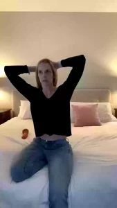 Today s live steam i m still learning how to do them so be nice looks