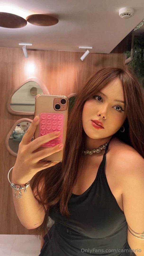 Come ruin this perfect lipstick with your cock 