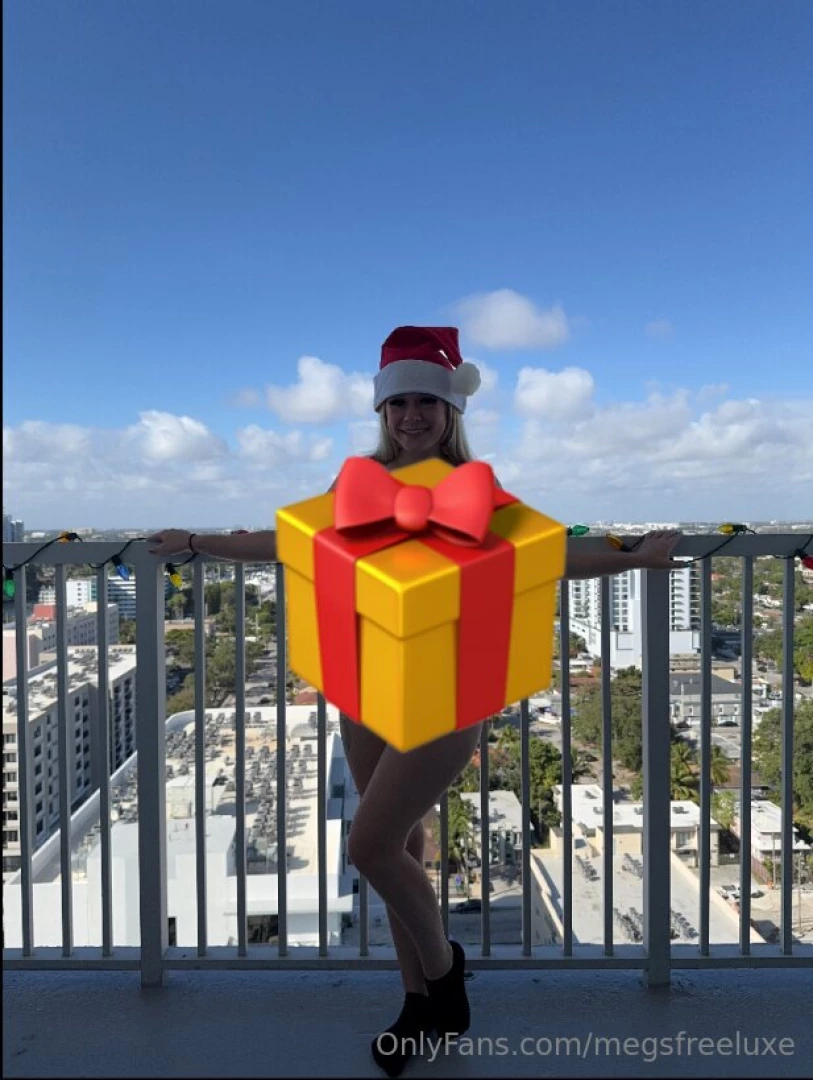 Tis the season for bouncing beauties join my vip and if you can guess 