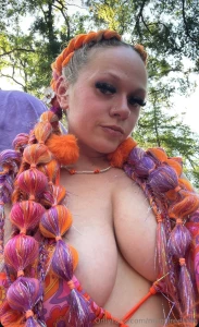 Do you like rave girls