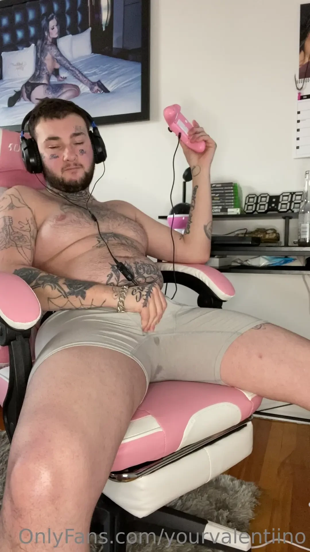 Teasing my self juste un petit peu de teas avant une petite game ont 