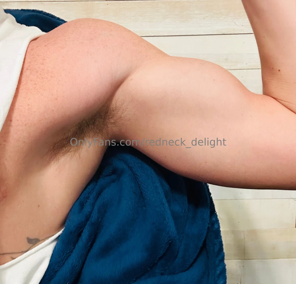 Who is ready to clean my armpits up after a hot sweaty workout part 1 