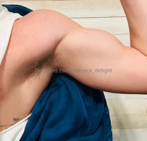 Who is ready to clean my armpits up after a hot sweaty workout part 1