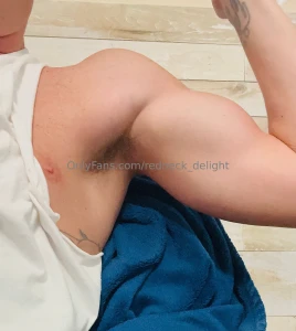 Who is ready to clean my armpits up after a hot sweaty workout part 2